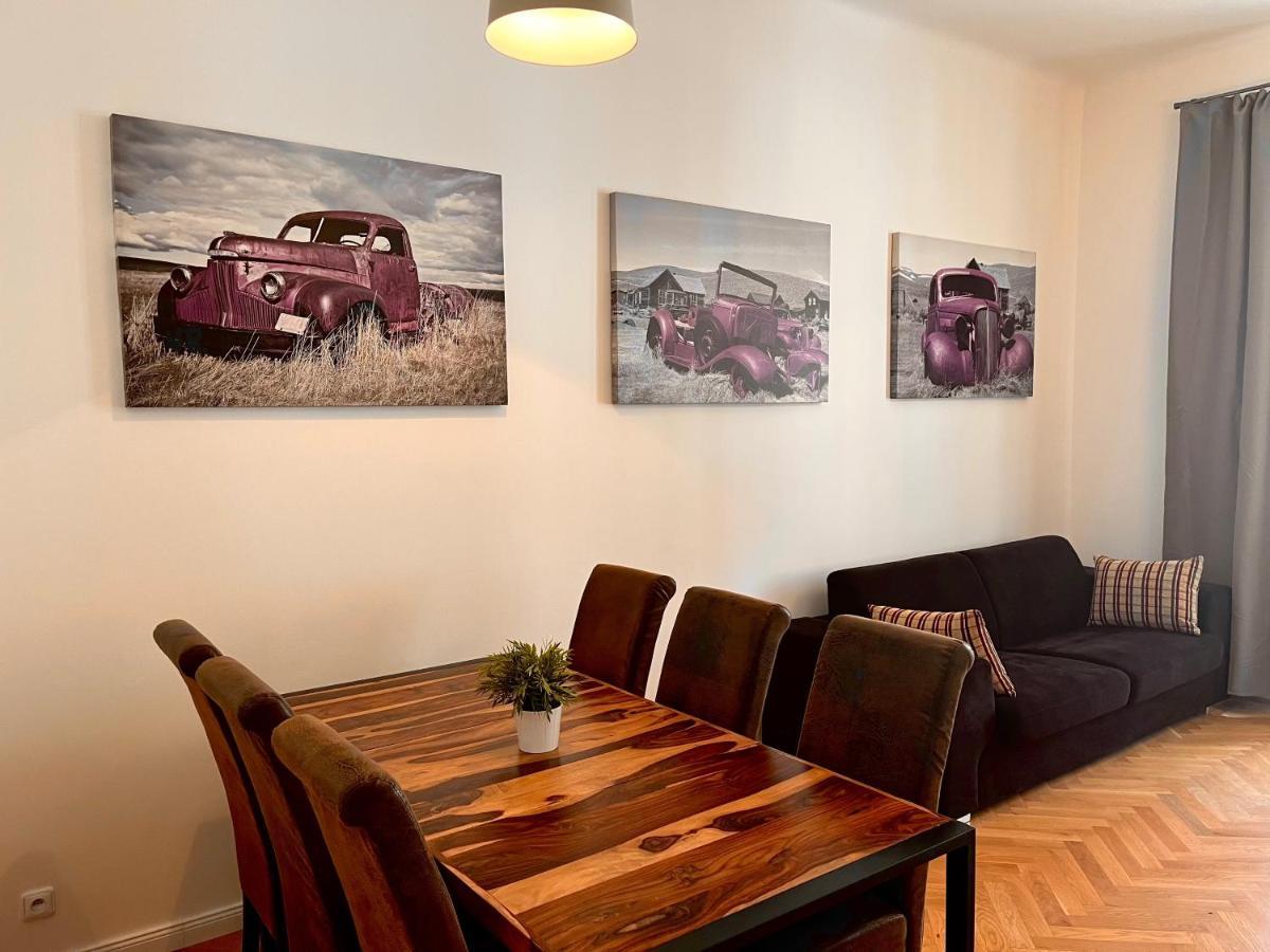 Riverbridge Apartments Praga Exterior foto