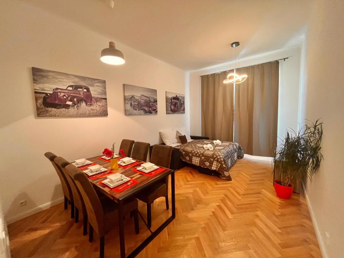 Riverbridge Apartments Praga Exterior foto