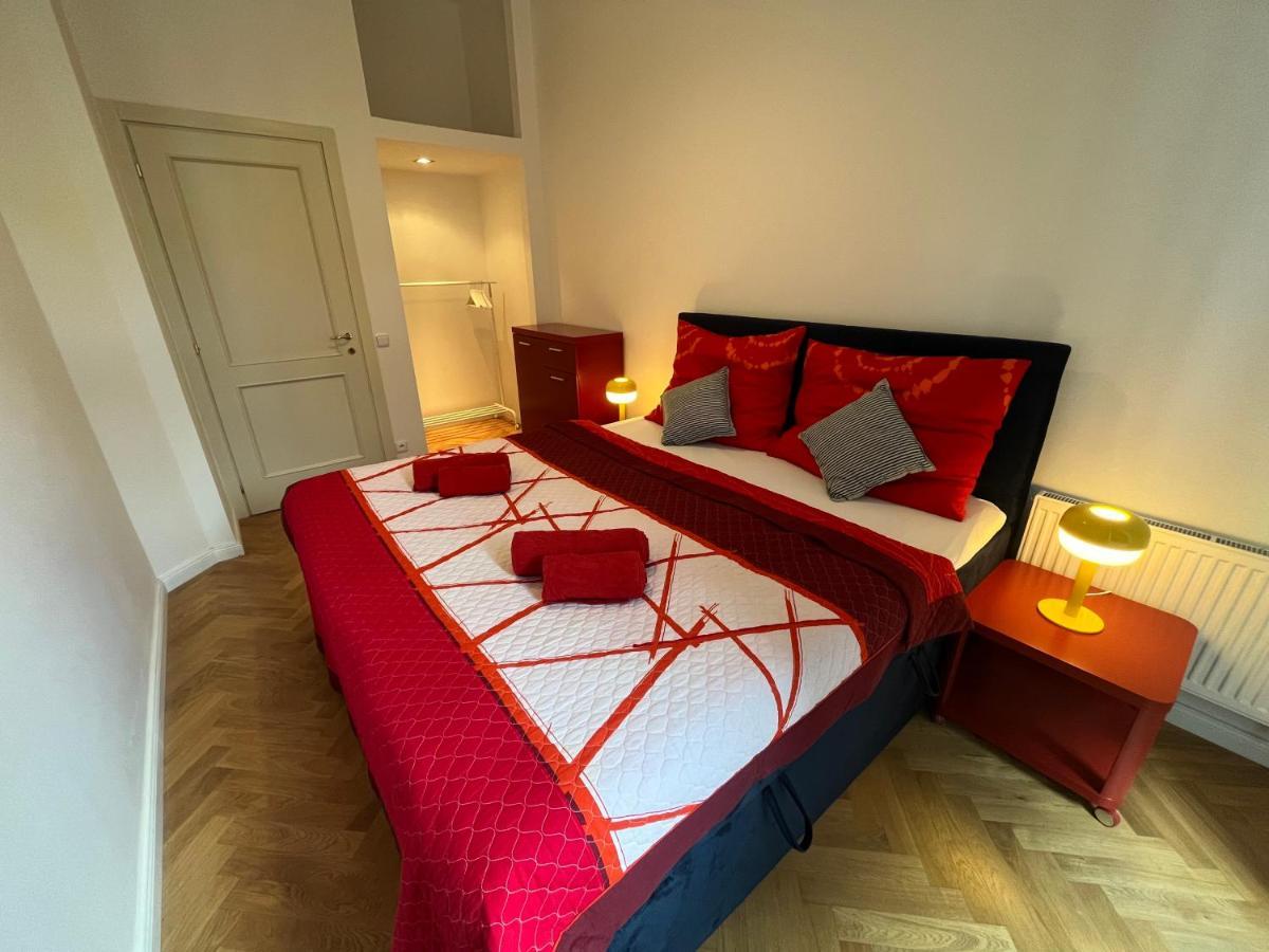 Riverbridge Apartments Praga Exterior foto